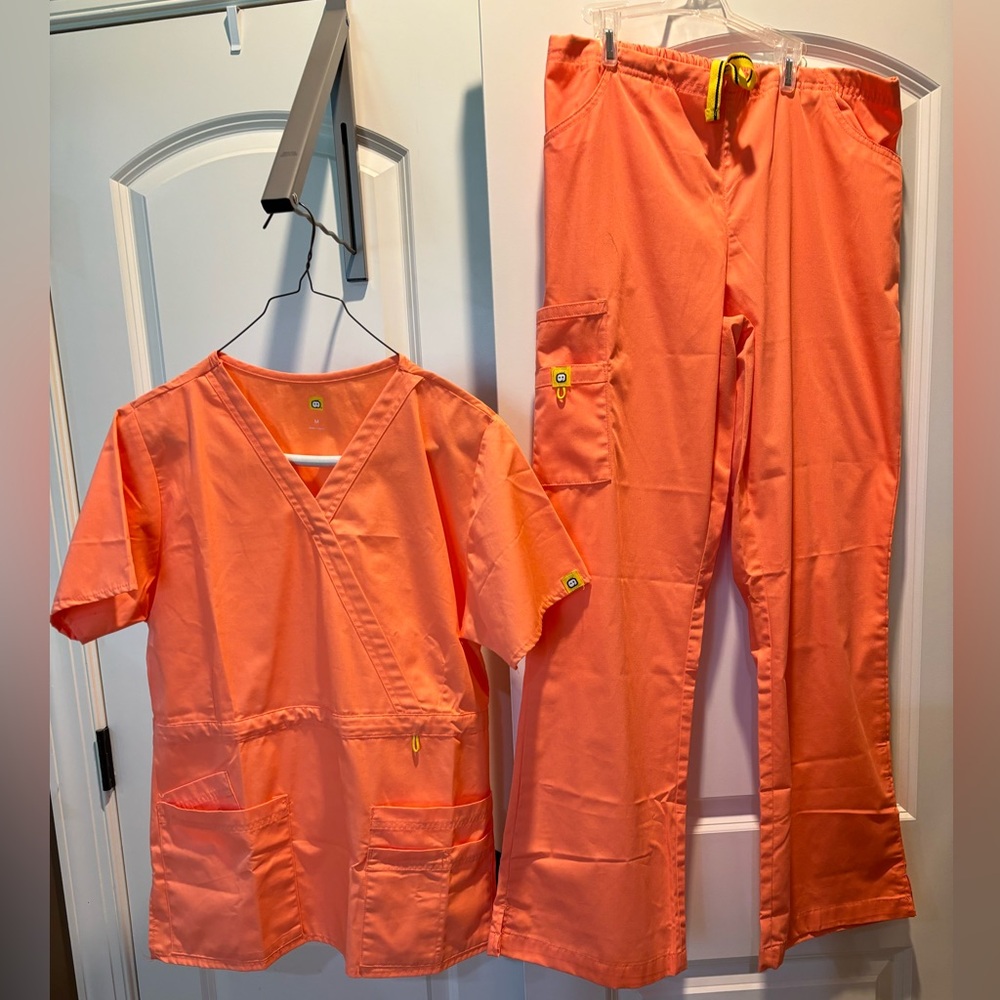 Wonderwink Orange / Tangerine Scrubs Set Medium